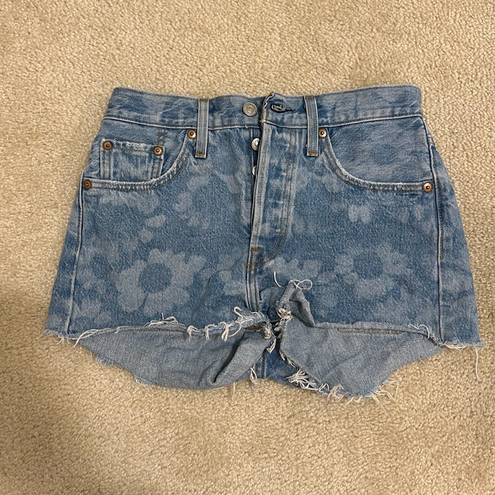 Levi shorts